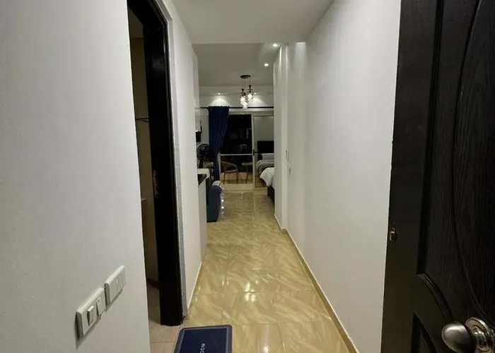 Cozy With Balcony In Florenza Khamsin -3 Pools And Prime Location In Eribia District