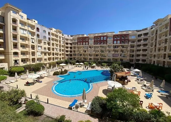 Cozy With Balcony In Florenza Khamsin -3 Pools And Prime Location In Eribia District * Hurghada