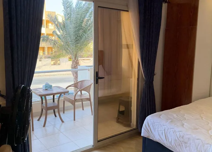 Cozy With Balcony In Florenza Khamsin -3 Pools And Prime Location In Eribia District *